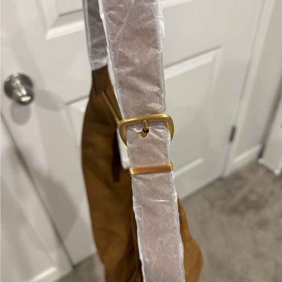 Madewell Tan Suede Hobo Bag - Picture 4 of 4